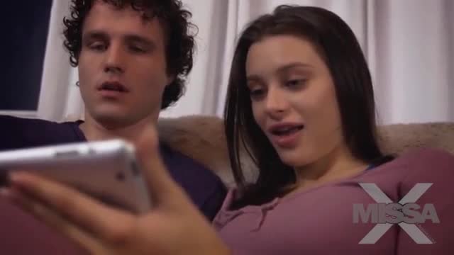 missax - observando sexo vídeo con hermana ii - lana rhoades [720p] - Spy Porn